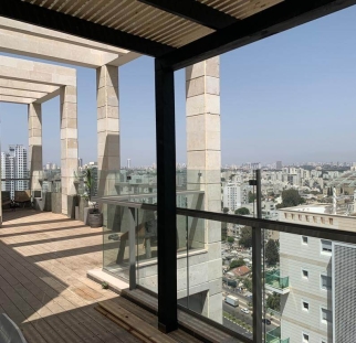 הגבהת מעקה זכוכית (3)